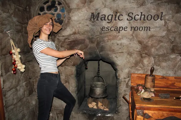 Game Castle - escape room  Magic School